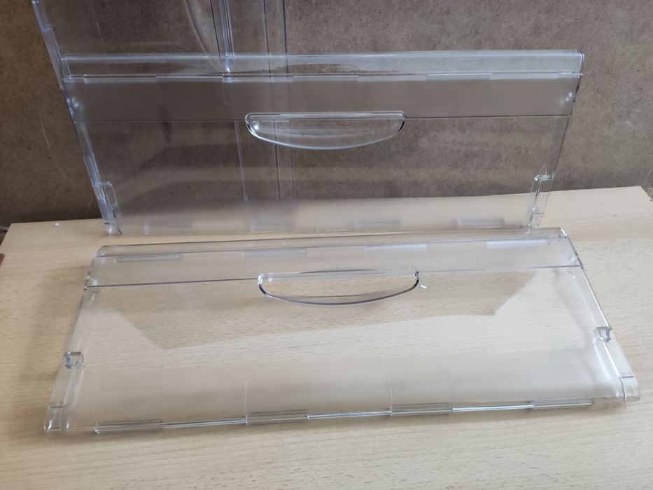 Панель -кришка ящика морозильної камери Атлант .