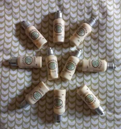 L'Occitane -Acondicionador para viagem, 50ml em frasco hermético.