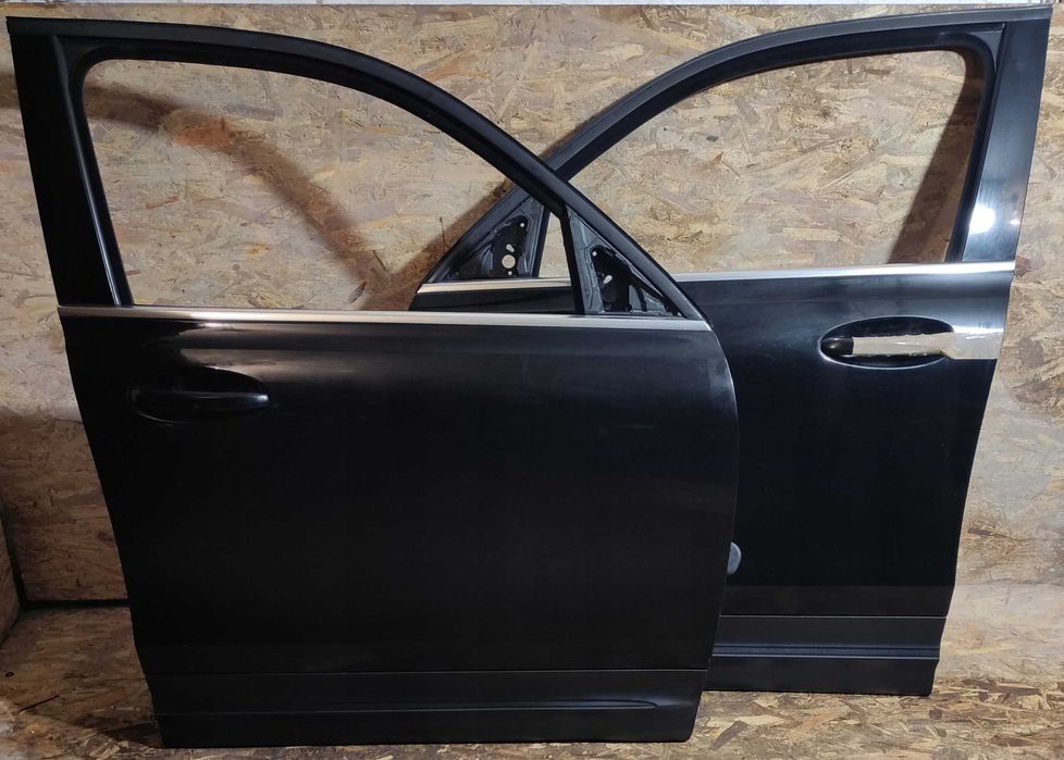 Mercedes GLB W247 Двері