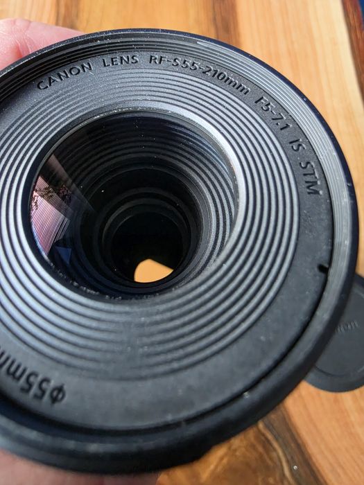 Canon RF-S 55-210