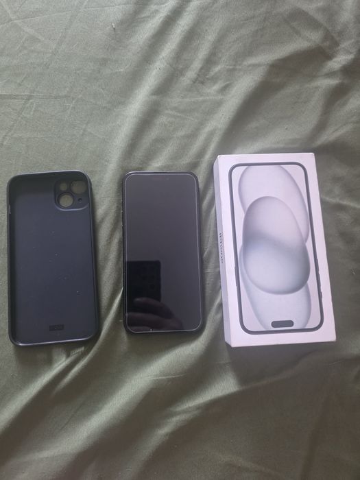 Sprzedam IPhone 15 plus