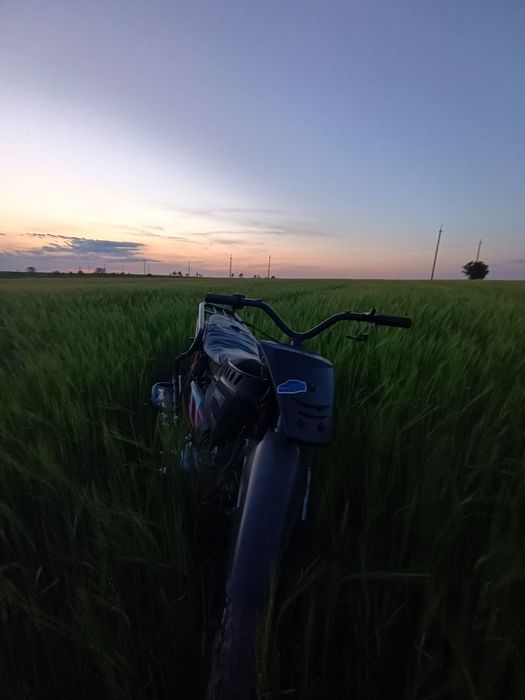 Мотоцикл 125 кубів