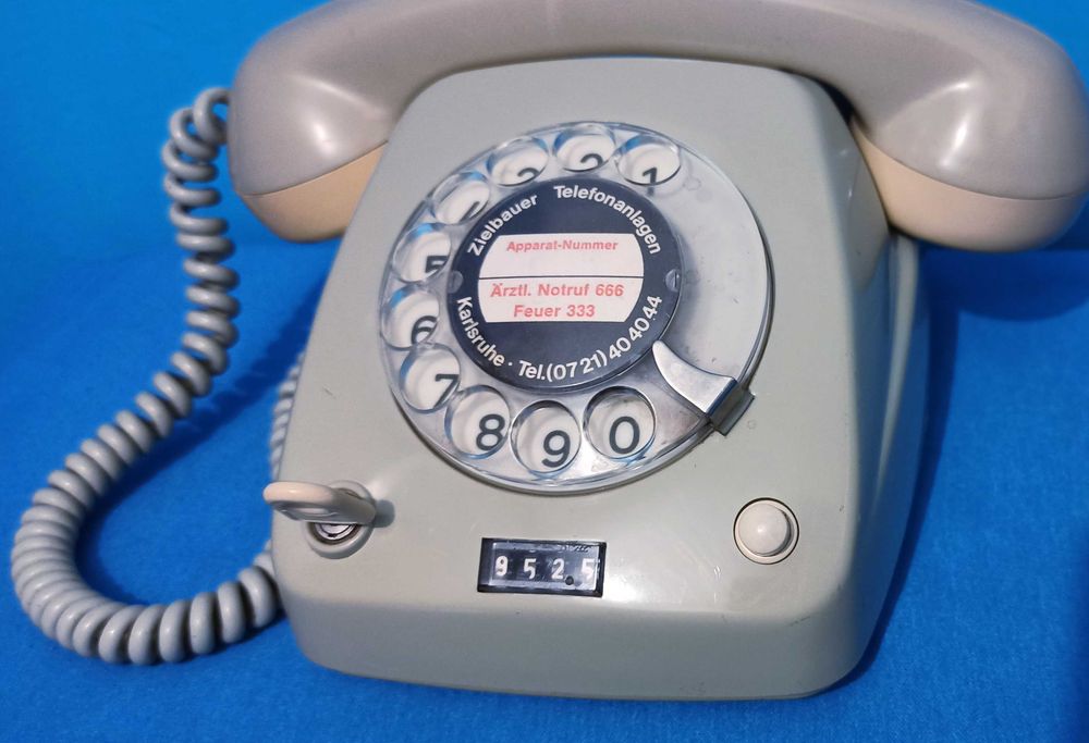 Телефон дисковый TAp 612 GbAnz-3,редкий винтажный