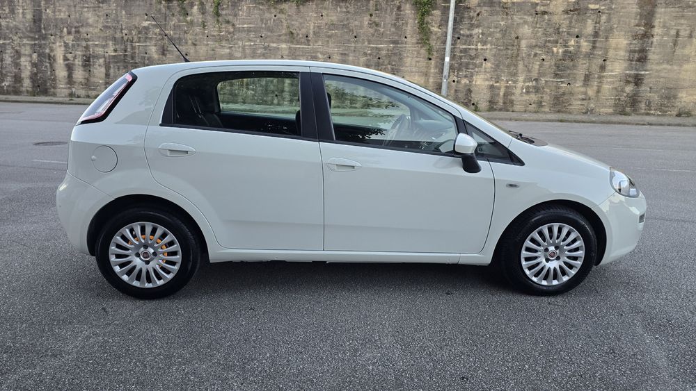 Fiat Punto 1.3 Multijet – Económico, Fiável e Pronto a Andar