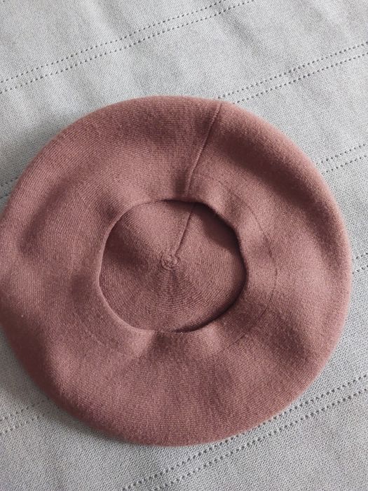 Beret damski 100% wiskoza
