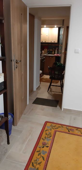 pokój w oddzielnym mieszkaniu w domu jednorodzinnym