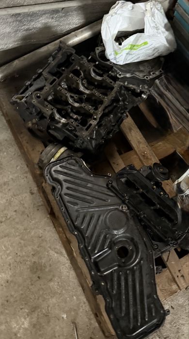 запчастини / двигун 3.0 TDI /  AUDI A6 / A4 / A8 / ASB