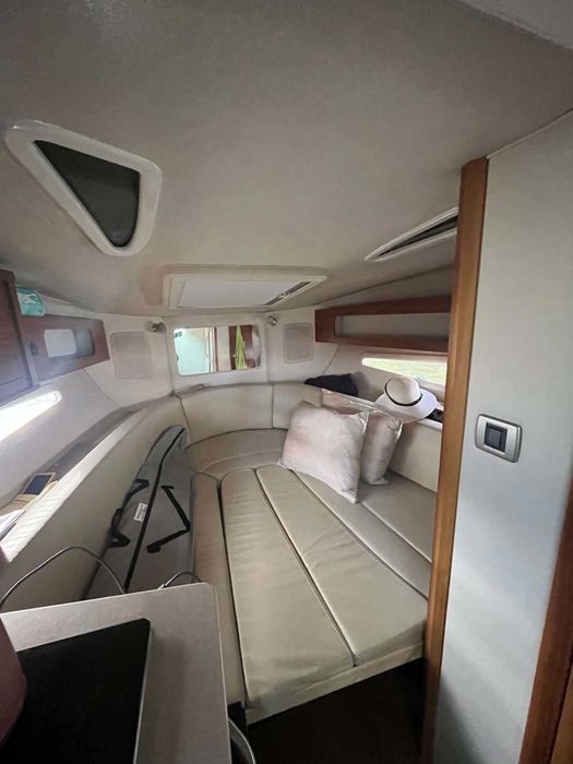 Jacht motorowy Sea Ray 265  2015 r.