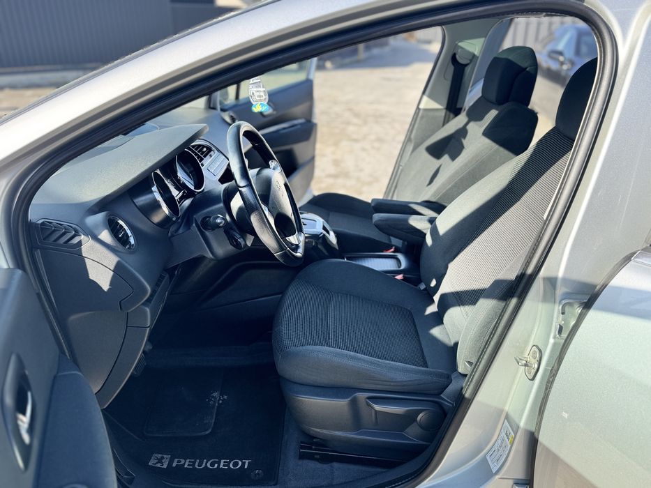 Peugeot 5008-2015 р.в
