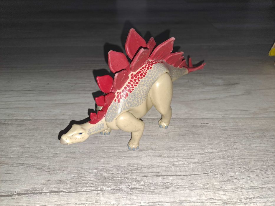Stegozaur Playmobil z zestawu 9432 plus 3 gratisy