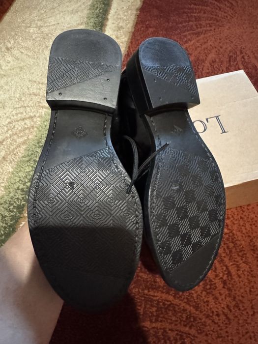 Нові шкіряні туфлі 36 розмір