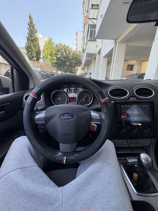 Vendo ou troco Ford Focus Sw por mota