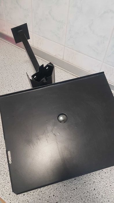 Uchwyt ścienny  półka