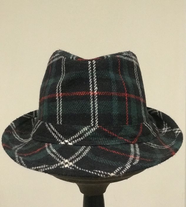 Vários Chapéus Homem