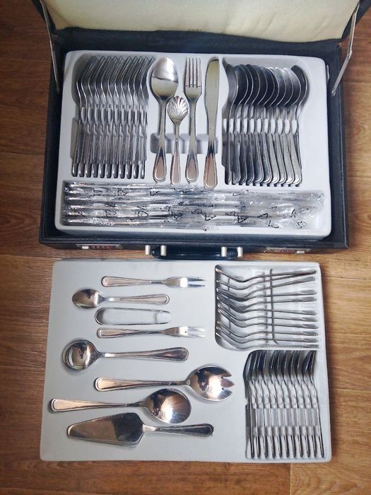 Набор столовых приборов