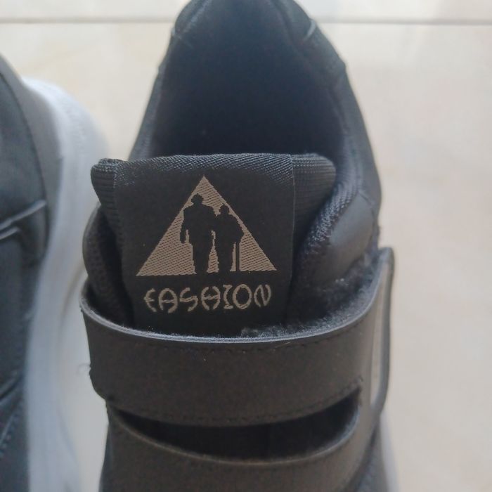 Buty CASAION COMFORT ultralekkie jak nowe 39
