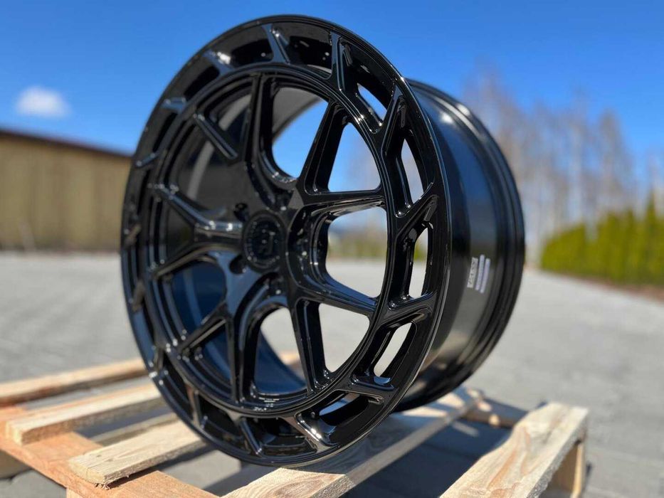 Felgi Seventy9 SCF-W 19" 8,5J ET45 5x112 Black Glossy
