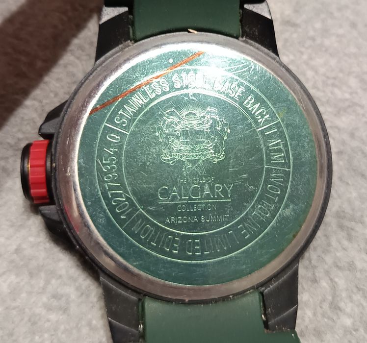 Estou a vender relógios que estão a ganhar pó