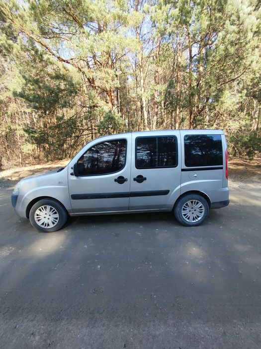 продам автомобіль фіат добло 2006р