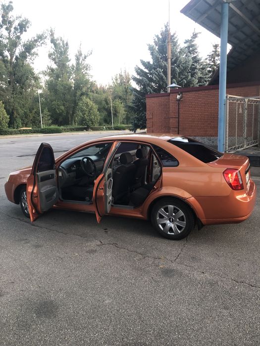 Продаю машину Chevrolet Lacetti