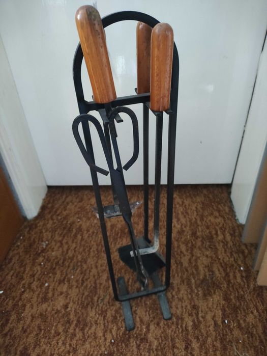 Vende-se ferramentas lareira