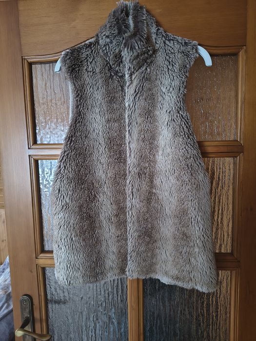 Bezrękawnik z futerkiem rozmiar M