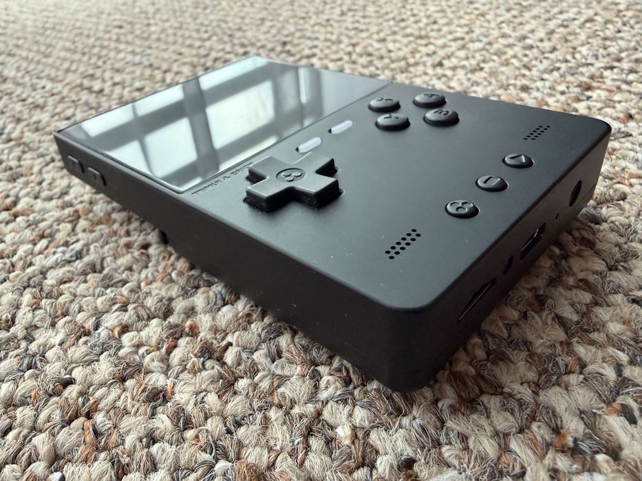 Trimui Brick + microSD 64gb – stan idealny, gotowy do grania + dodatki