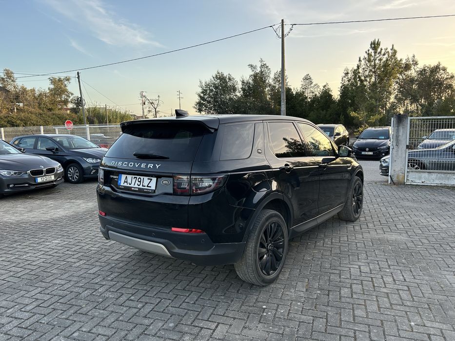 Land Rover Discovery Sport P300e — photo 5