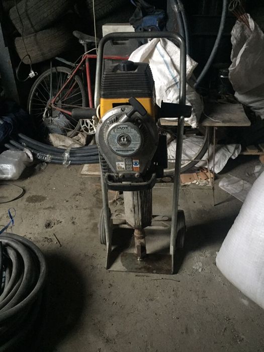 Прокат , аренда строительного инструмента и оборудования