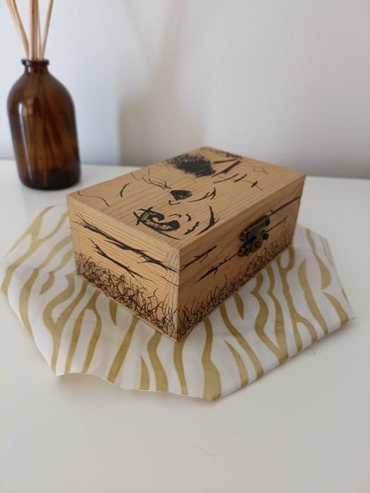 Caixas de Madeira, Pintadas à Mão