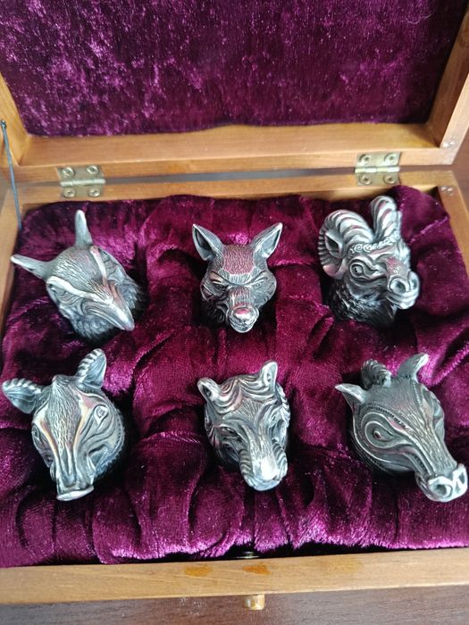 Красивейший набор из серебра ,цена указана за грамм!!!