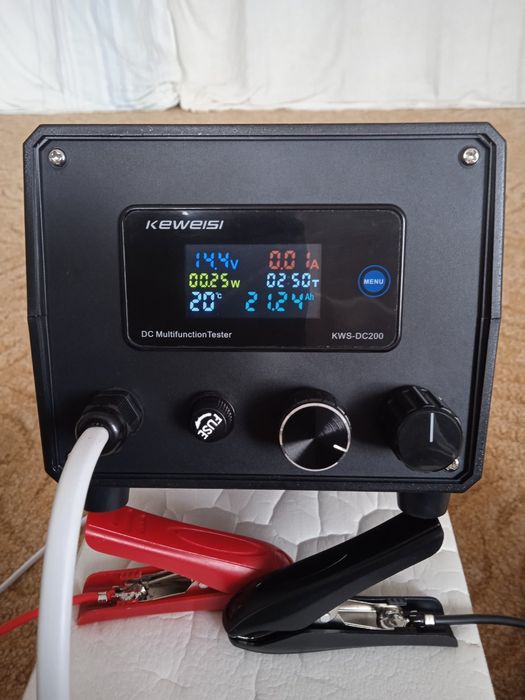 Зарядное с регулировкой ТОКА и НАПРЯЖЕНИЯ.