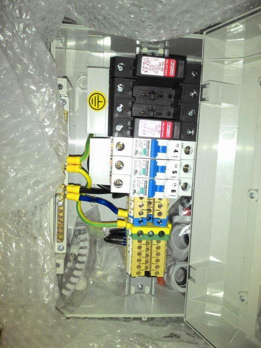 Электрораспределительный щиток с защитой EROZ 2/3 16A (iskra zascite)