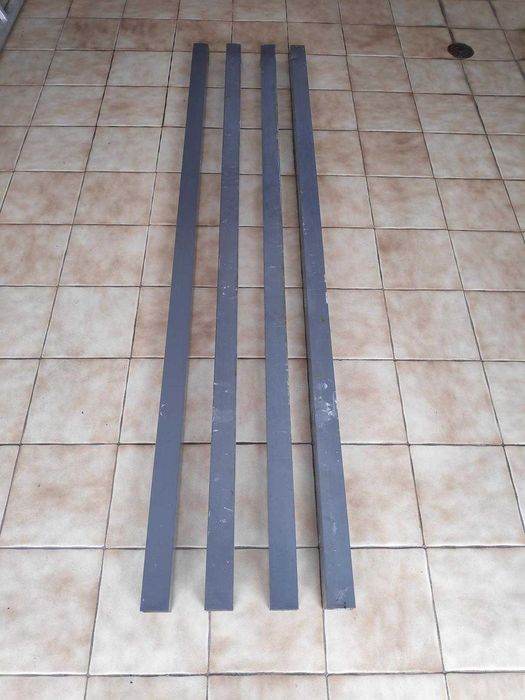4 postes quadrados 60x60MM (2,05M) Cinza