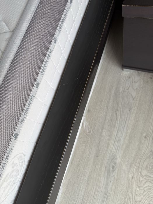 Cama Casal IKEA MALM 160x200 + Colchão Viscoelástico + 2 Mesas de Cabeceira