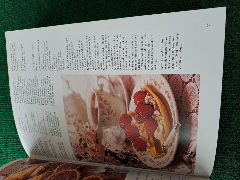 South African Fruit Cooking & Preserving - Magdaleen van Wyk