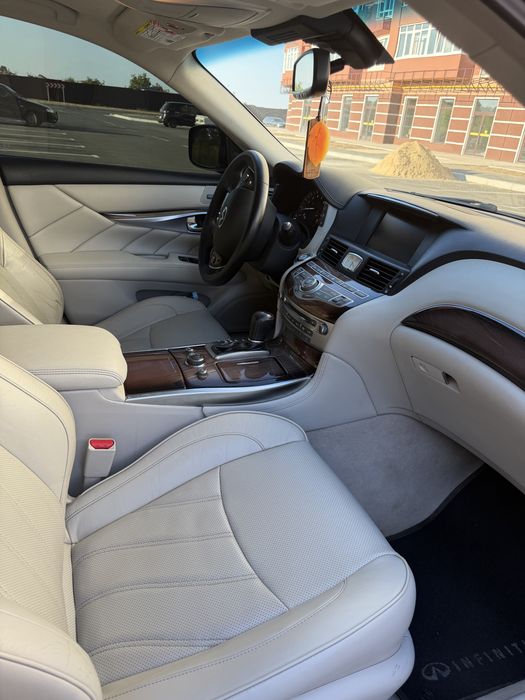 Продам Infiniti M37