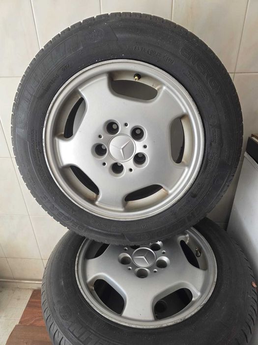 4 Jantes originais com pneus Michelin em bom estado - Mercedes C W203 Avantgard