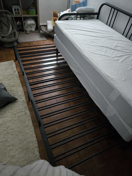 Sofá cama com colchão