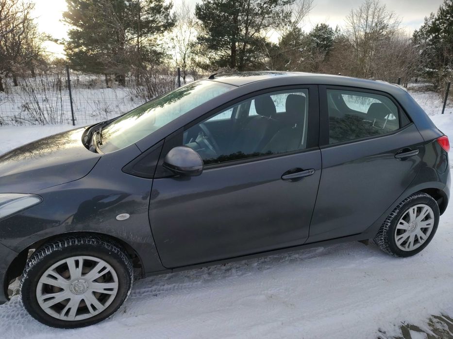 Mazda 2; 1,3 cm3; 2014