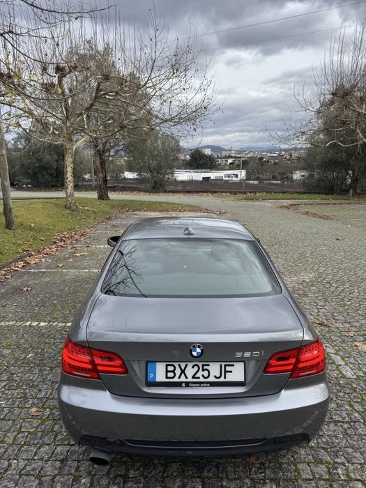 BMW 320i coupe 2010 Pack M Original Automatico com livro de revisoes