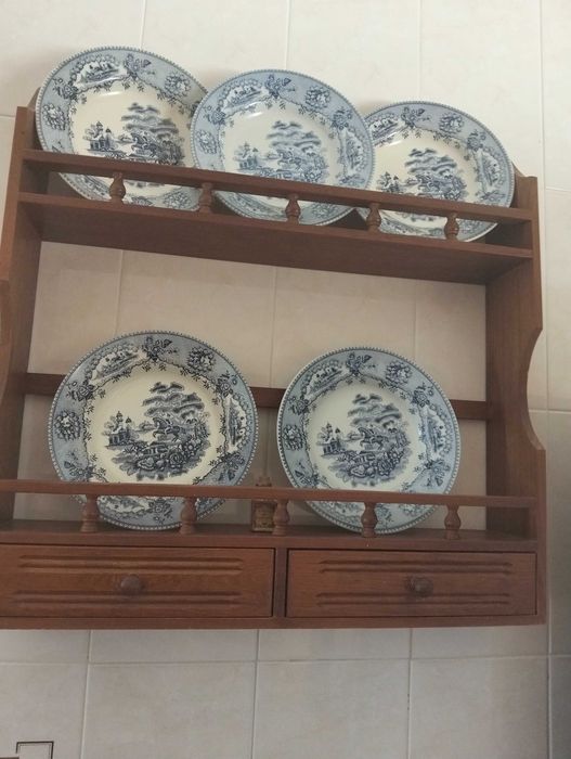 Várias peças decorativas