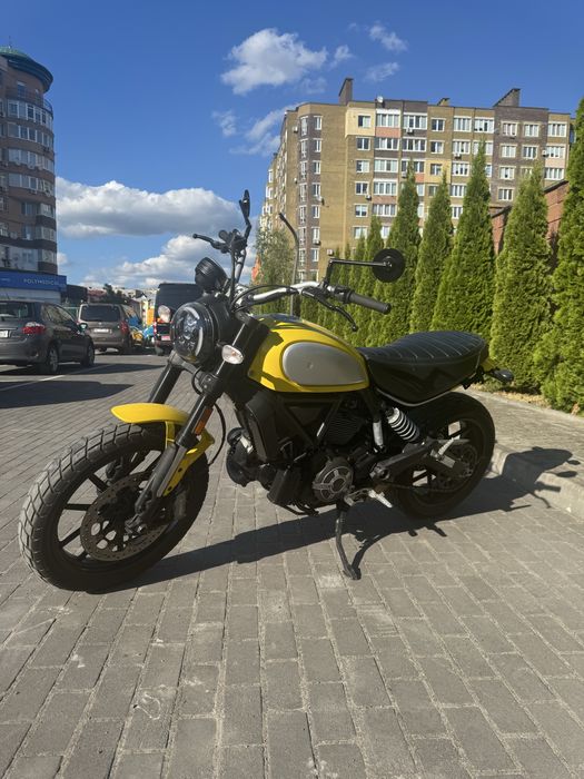 Ducatti scramler 800 2016p