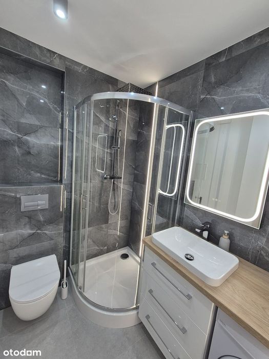 Piękne 3 Pokoje  Wyposażone , Bezpośrednio , Z Widokiem na Morze