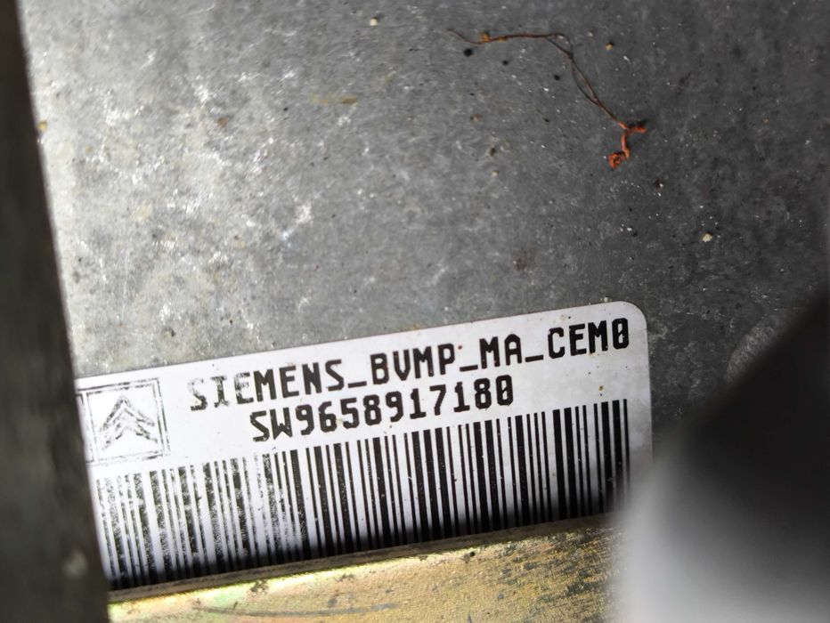 Sterownik komputer silnika Peugeot 1007 1.6 16v 9658917180 Siedlce