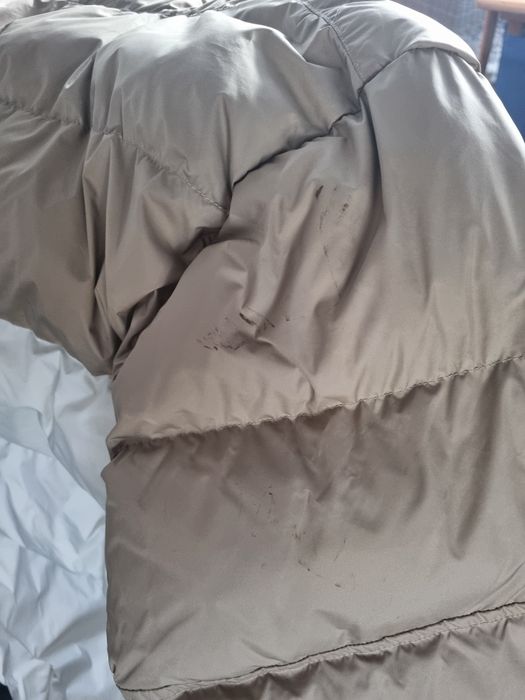 Kurtka Nike L puchowa,beżowo-kremowa