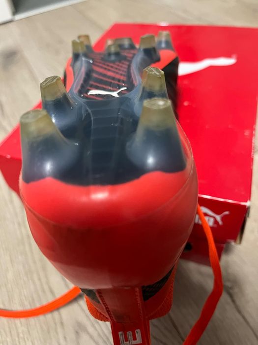 Sprzedam buty sportowe korki