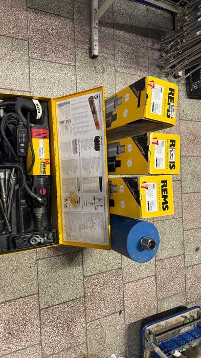 Wiertnica REMS + stojak TITAN + korony zestaw 4 koron  UDKB SET