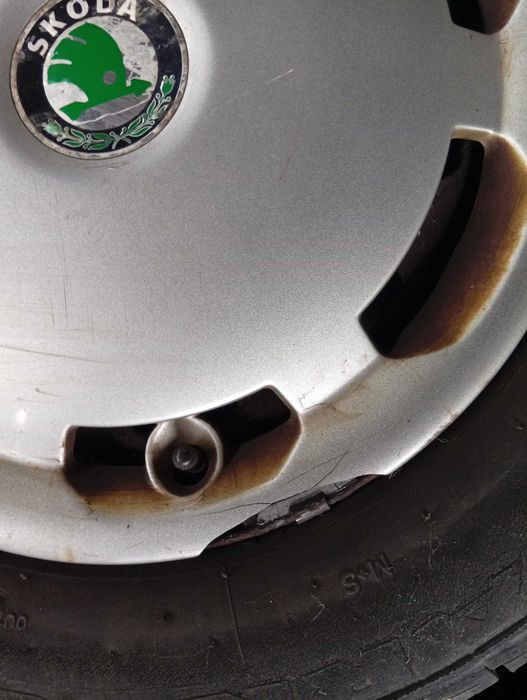 Felgi z oponami zimowymi Skoda Octavia