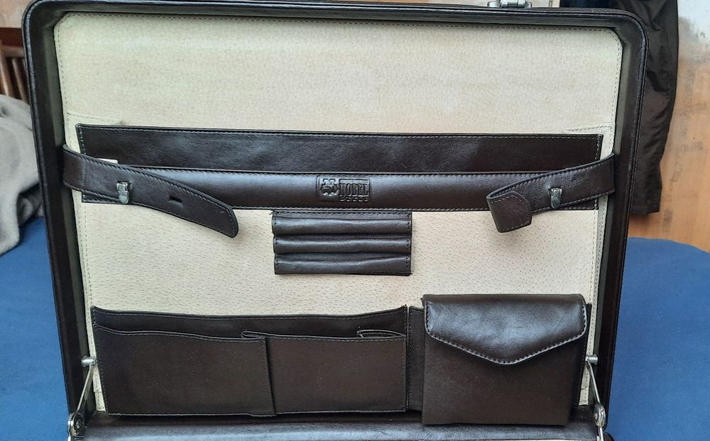 Дипломат-чемодан Nobel